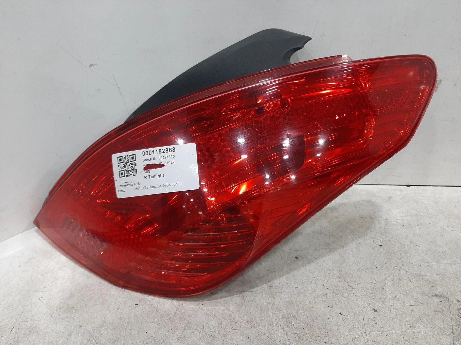 Peugeot 308 Mk1 (T7) O/S Drivers Right Rear Bulb Taillight Tail Light 