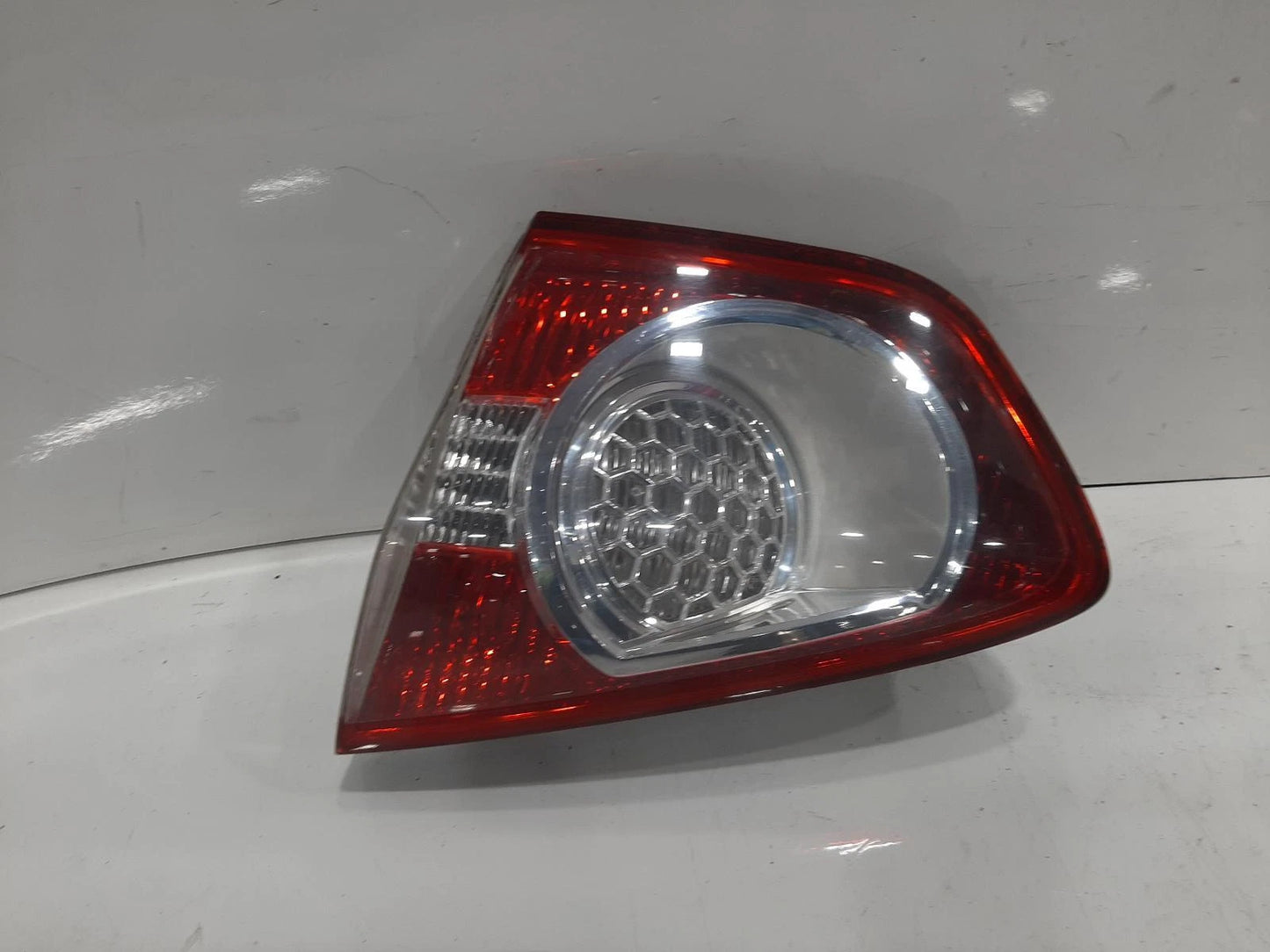 Ford Kuga Mk1 O/S Drivers Right Rear Inner Taillight Tail Light 