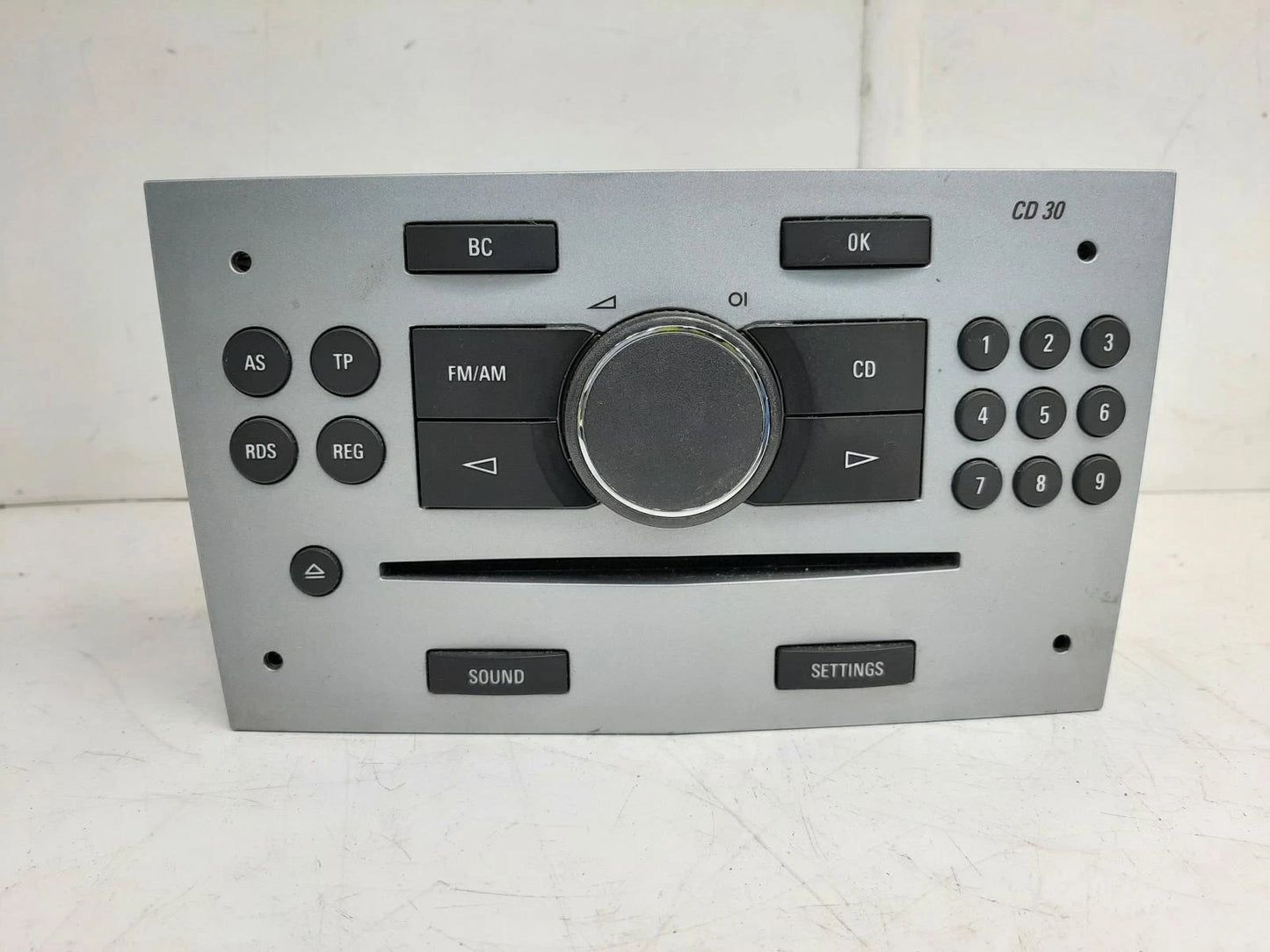 Opel Zafira Mk2 (B) OEM Radio/CD/Stereo Head Unit No Code Available 