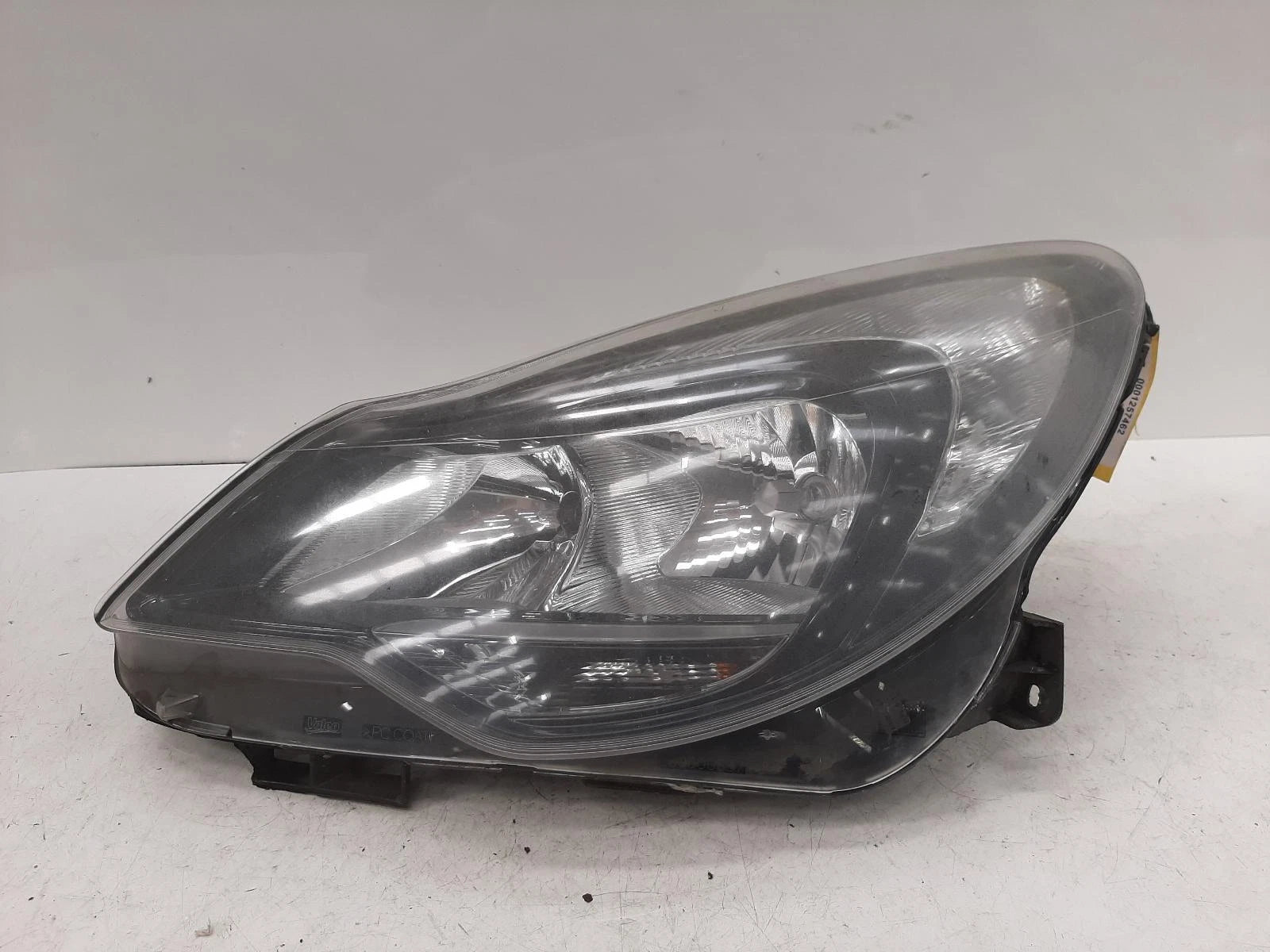 Opel Corsa Passengers Left Front Headlight Headlamp 