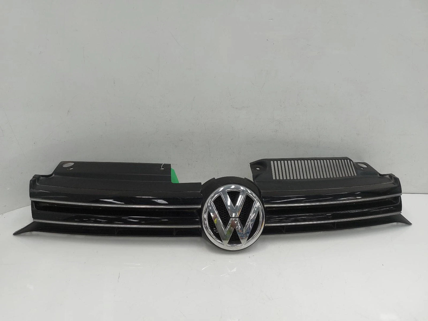 Volkswagen Golf Mk6 (5K) Front Upper Grille Grill 