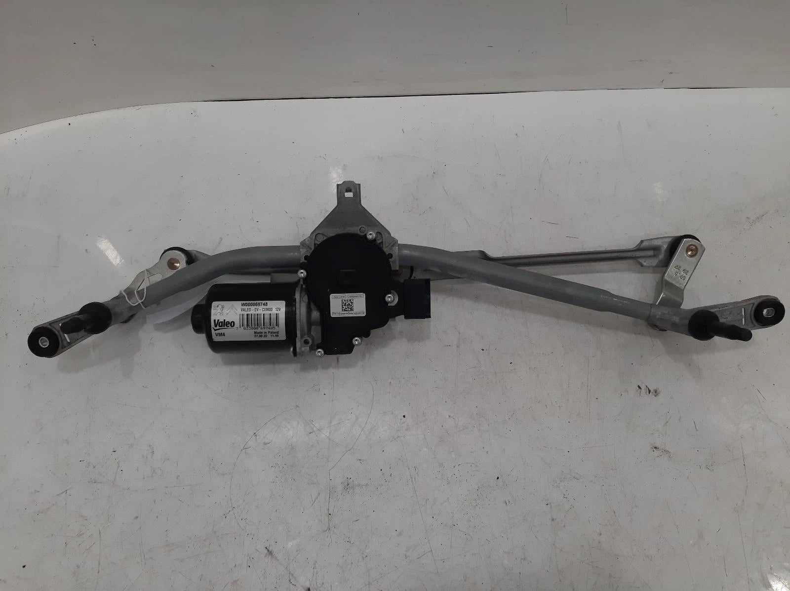 Peugeot Expert Mk3 Valeo Front Wiper Motor With Linkage 