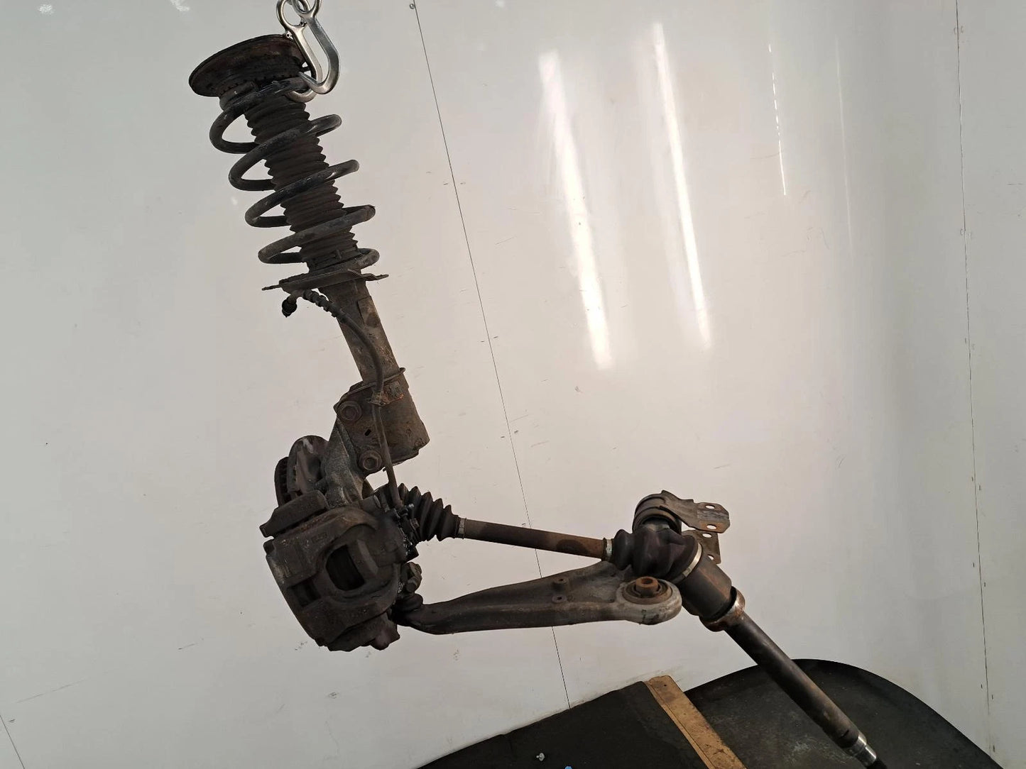 Ford Mondeo Mk5 O/S Offside Drivers Right Front Strut Shock Corner 