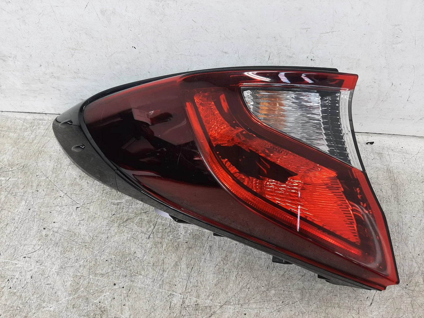 Toyota C-Hr Mk1 Outer N/S Passengers Left Rear Taillight Tail Light 