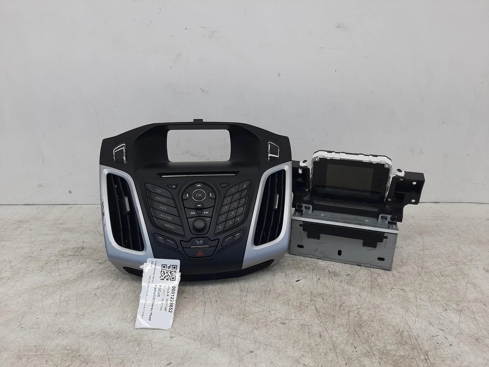 Ford Focus Mk3 Radio/CD/Stereo Head Unit No Code Available 