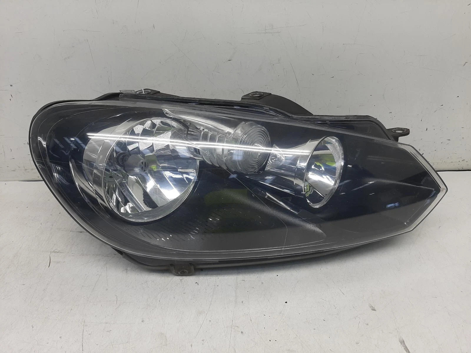 Volkswagen Golf Mk6 O/S Drivers Right Front Headlight Headlamp 