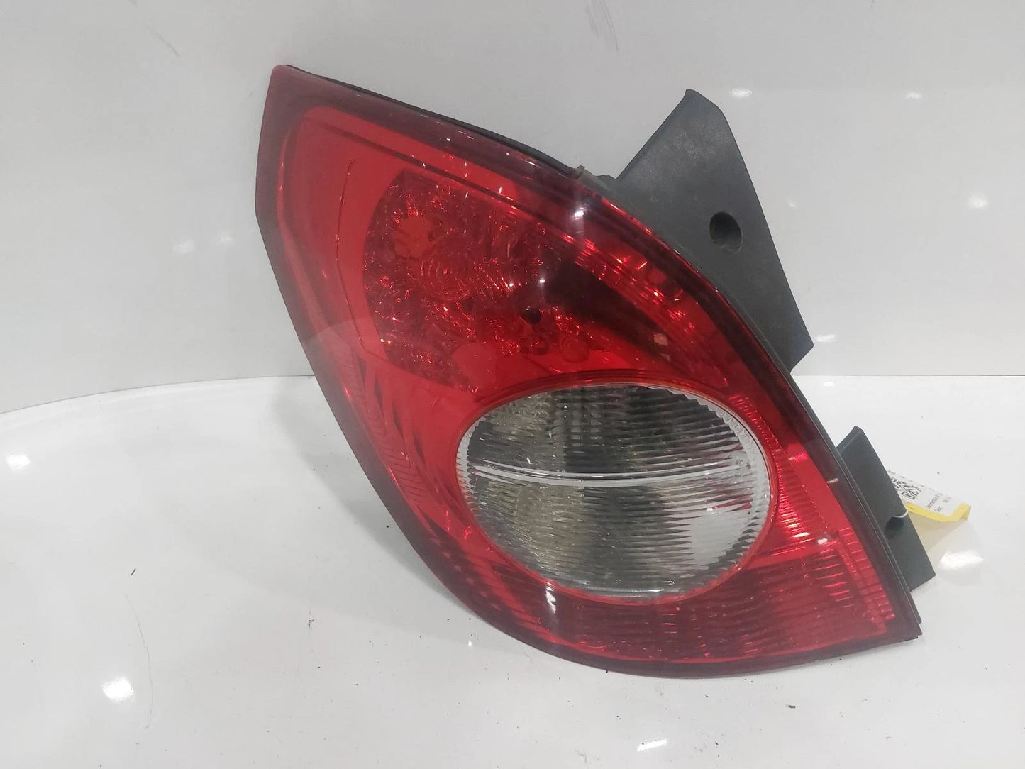 Opel Antara Mk1 N/S Passengers Left Rear Bulb Type Taillight Tail Light 