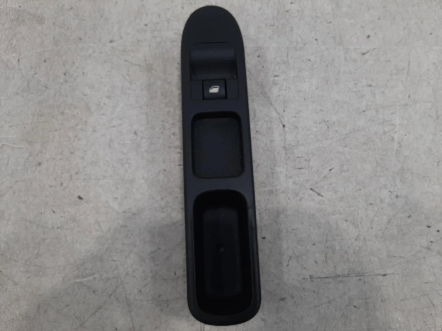 Peugeot 207 Mk1 O/S Right Front Drivers Master Window Switches 