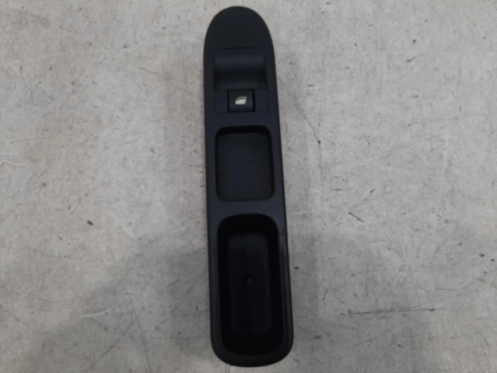 Peugeot 207 Mk1 O/S Right Front Drivers Master Window Switches 