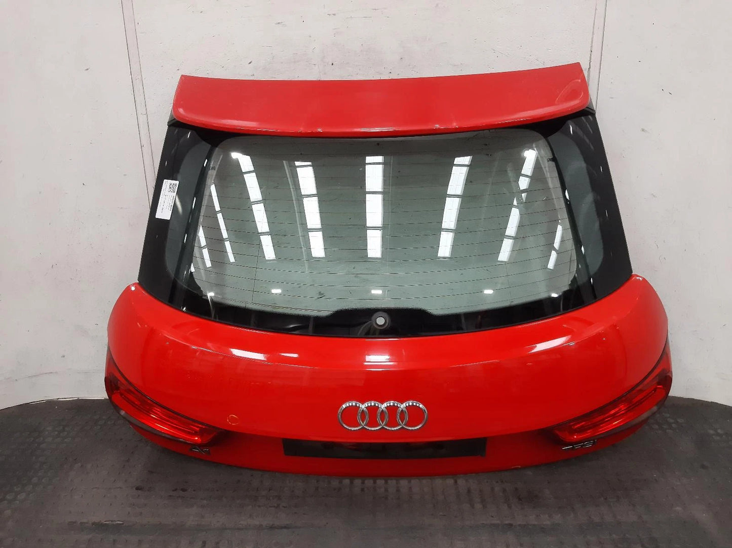 Audi A1 Mk1 (8X) Red Tailgate 