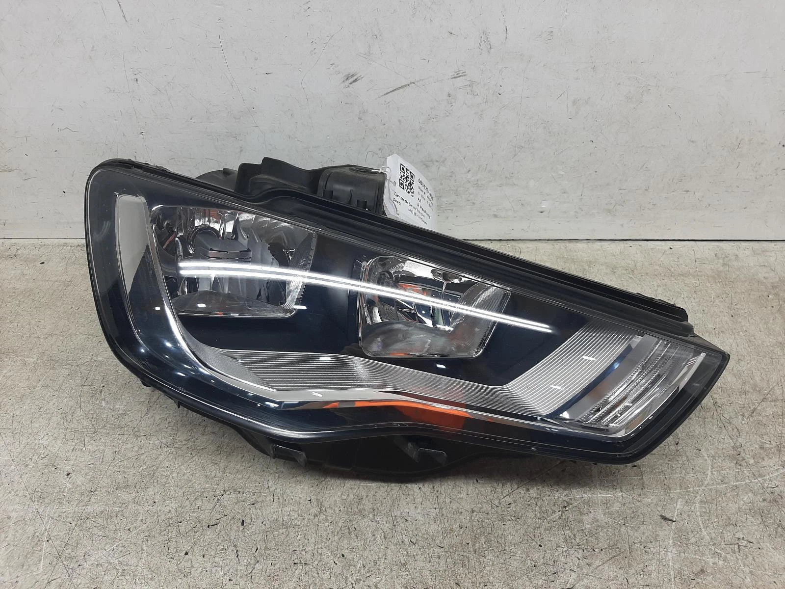 Audi A3 Mk3 O/S Drivers Right Front Halogen Headlight Headlamp 
