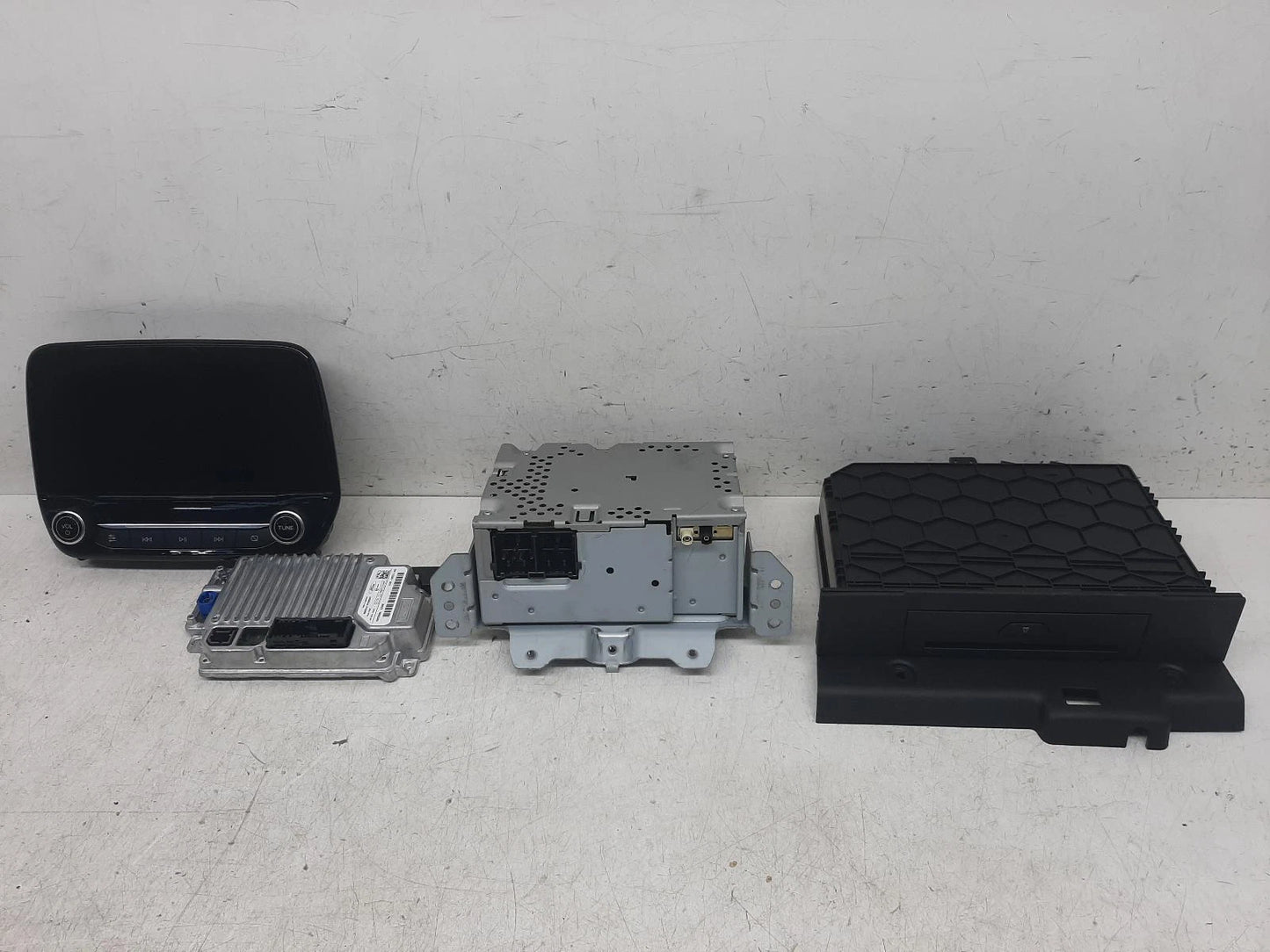 Ford Fiesta Mk8 Radio/CD/Stereo Head Unit With DAB No Code Available 