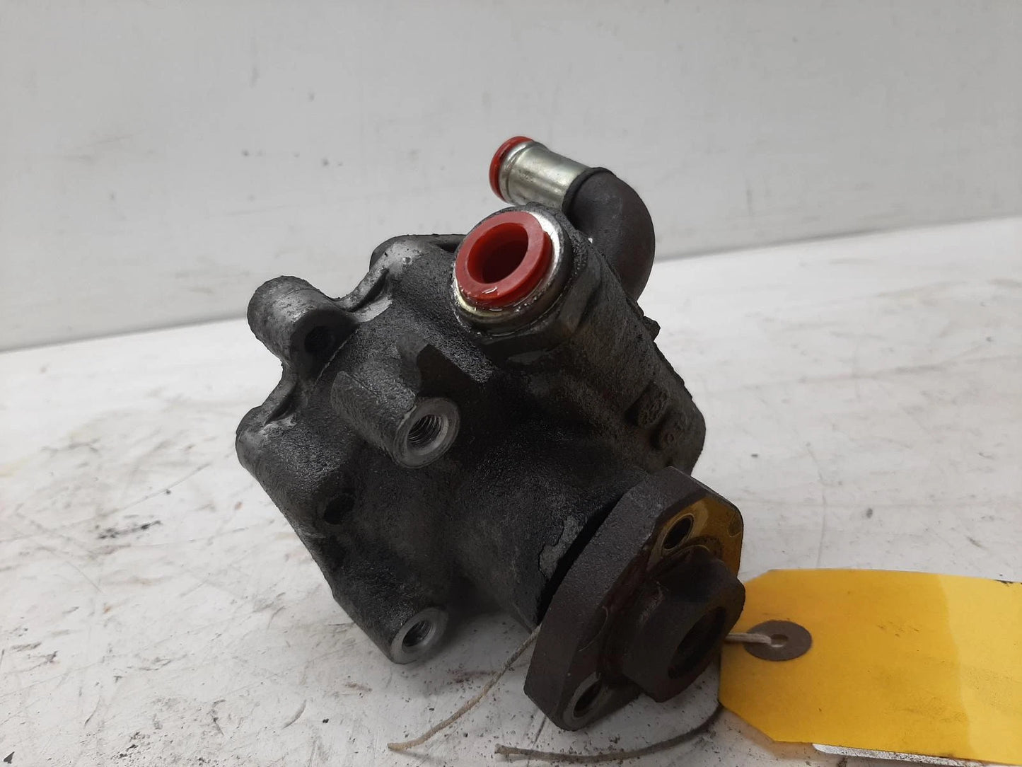 Volkswagen Beetle 2.0L Petrol Power Steering Pump 