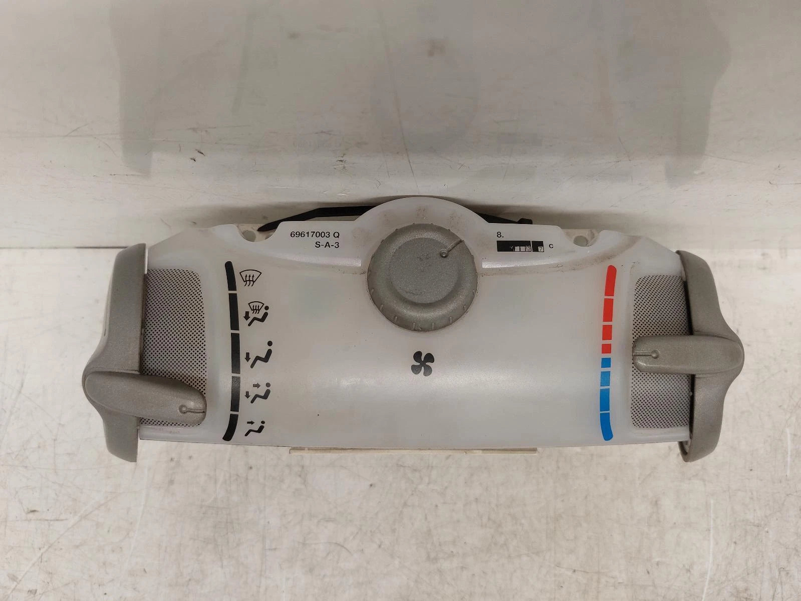 Peugeot 107 Heater Air Con Climate Controller 