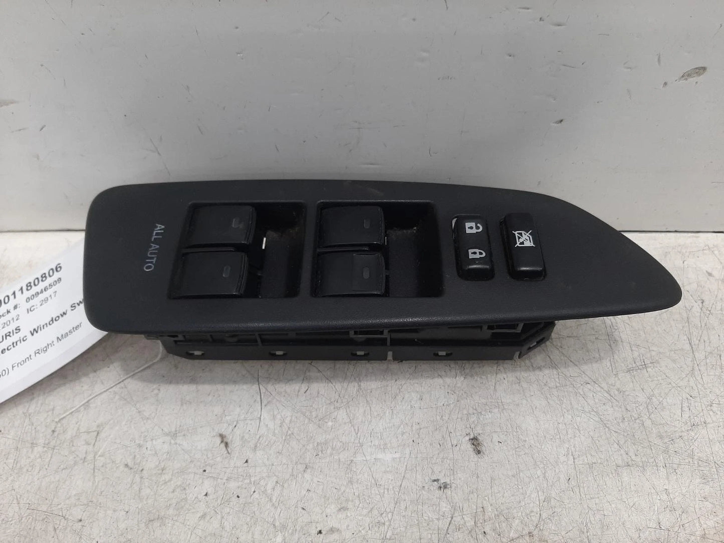 Toyota Auris Mk1 O/S Drivers Right Front Master Window Switch 
