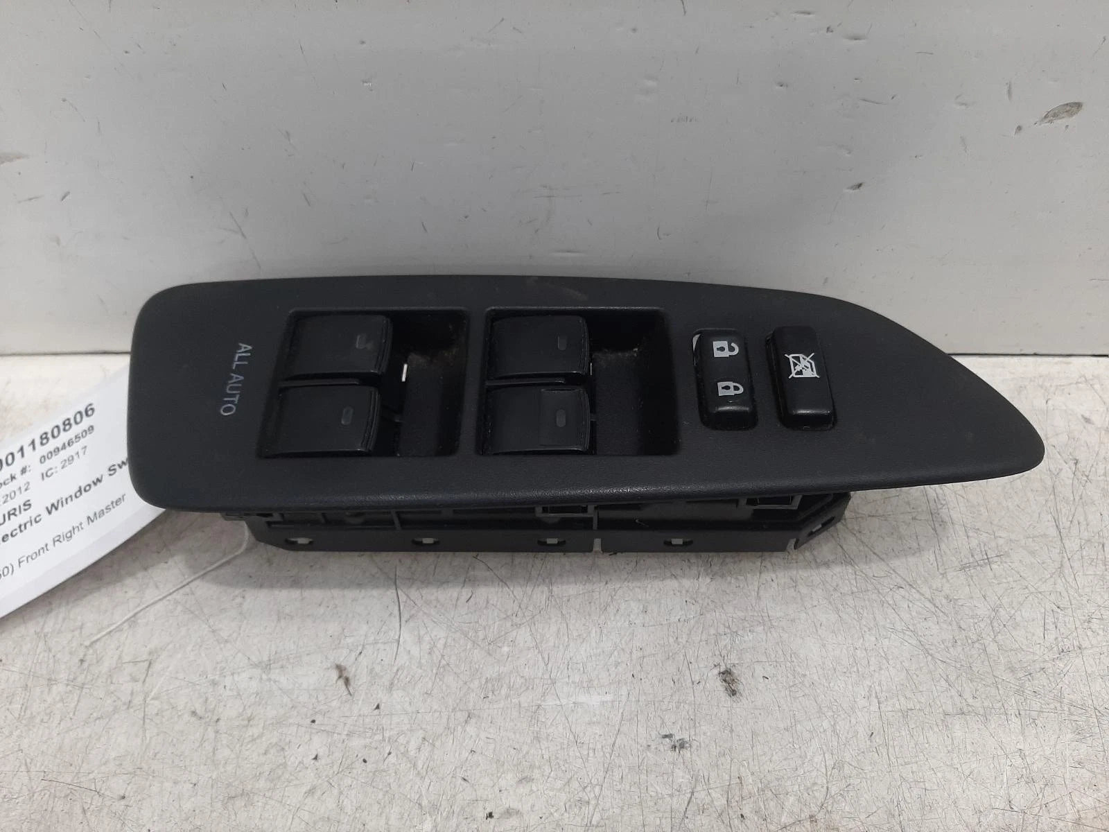 Toyota Auris Mk1 O/S Drivers Right Front Master Window Switch 