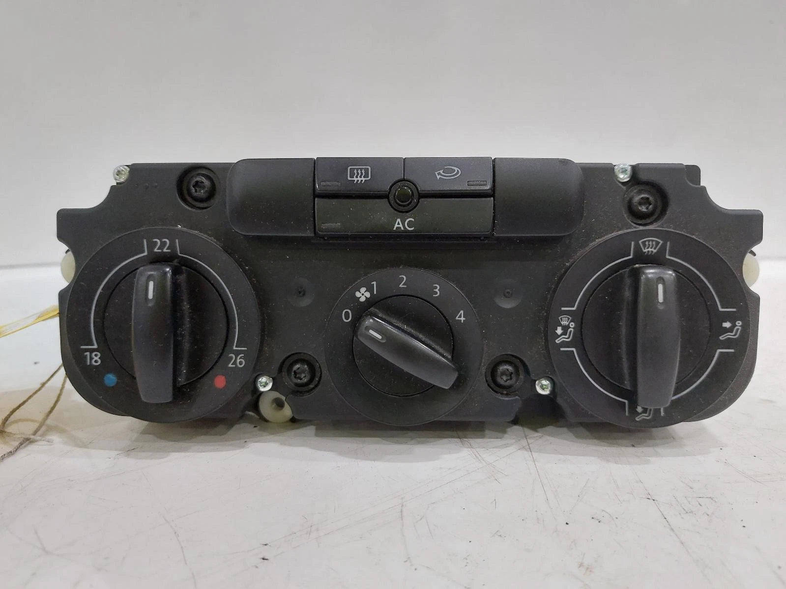 Volkswagen Touran Mk1 1T Heater Manual Air Con A/C Climate Controller 