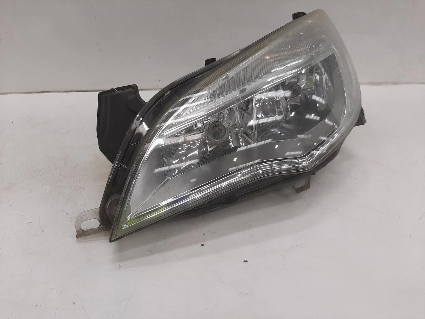Opel Astra Mk6 (J) N/S Passengers Left Front Halogen Headlight Headlamp 