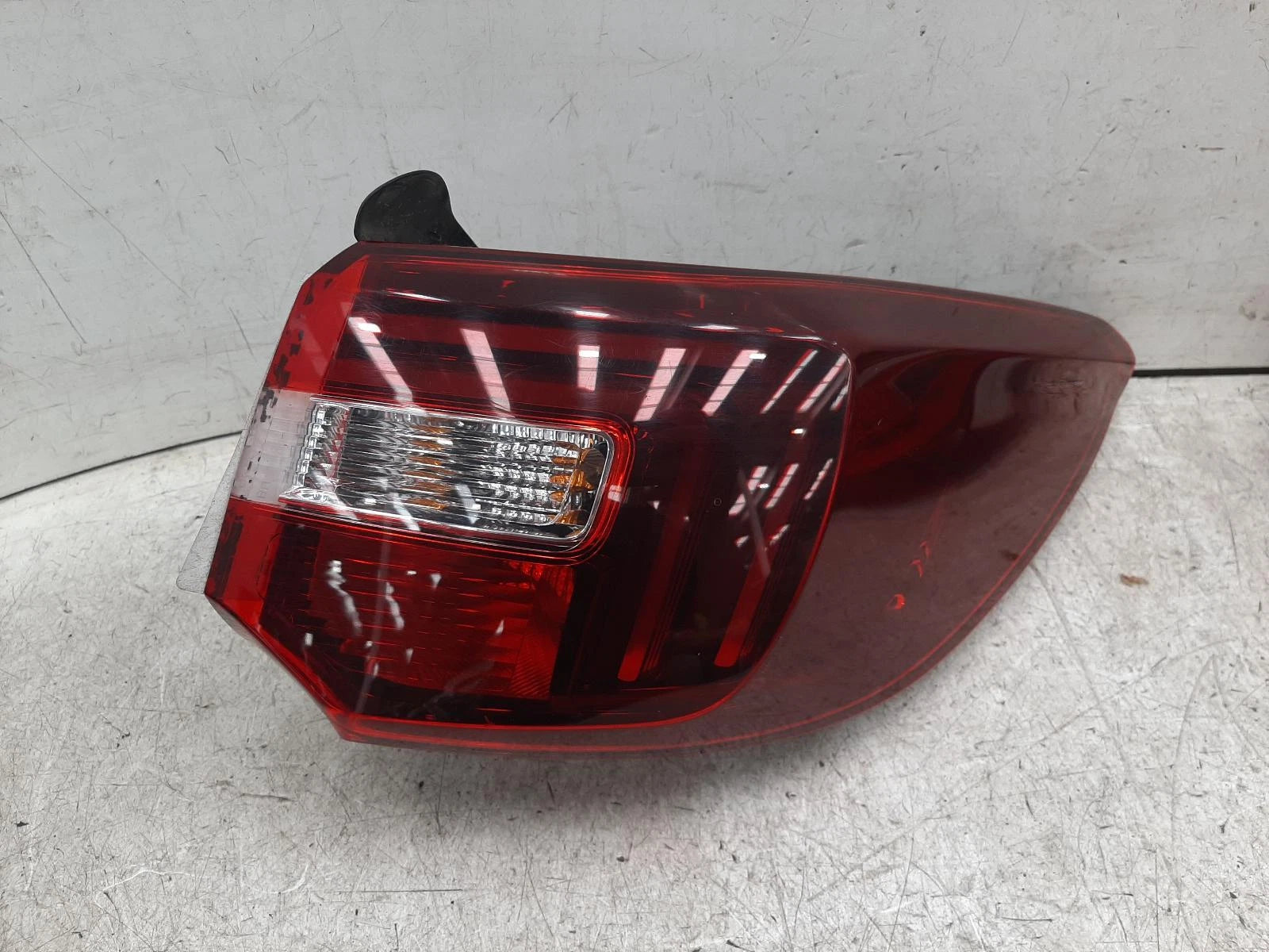 Opel Grandland X Mk1 Outer O/S Drivers Right Rear Taillight Tail Light 