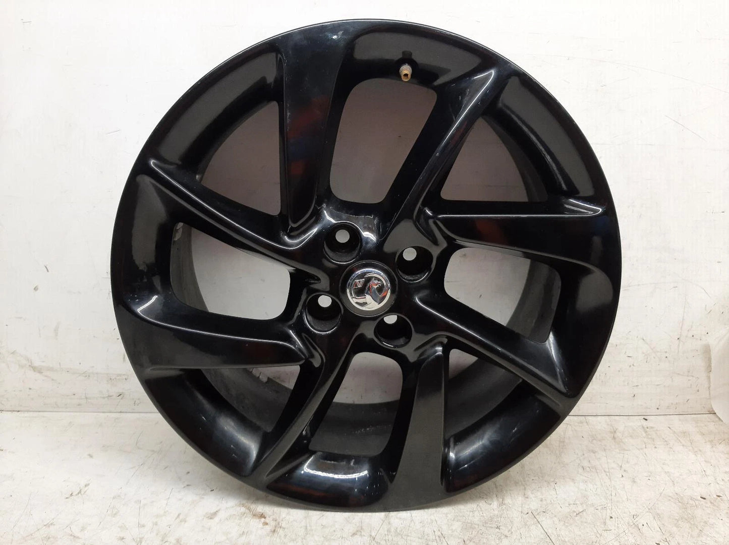 Opel Corsa E Alloy Wheel 16X7J 4 V Like Shape Spokes 