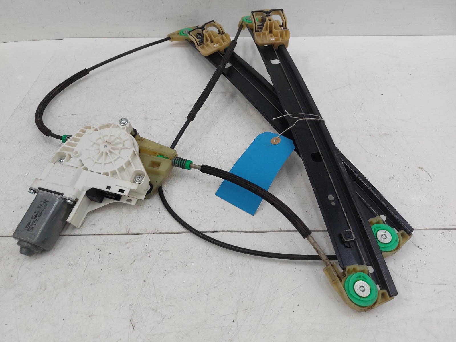 Audi Q7 Window Regulator Front Passengers Side 