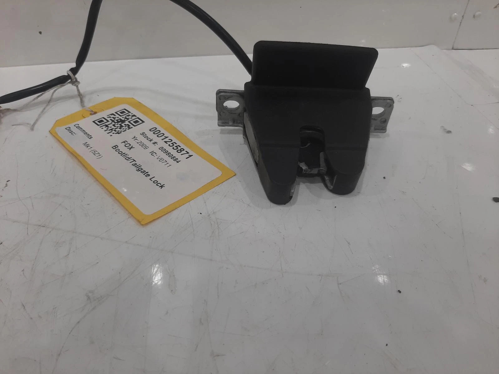 Volkswagen Fox Mk1 (5Z1) Tailgate Lock Assembly 