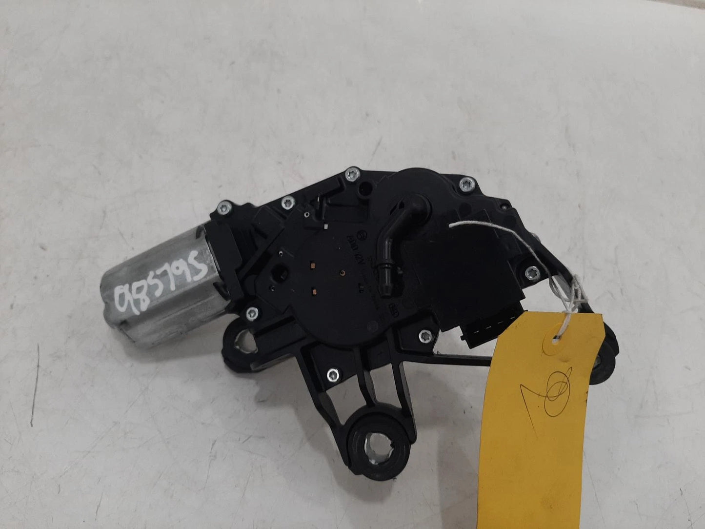 Volkswagen Polo Rear Wiper Motor 