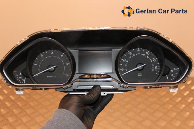 Peugeot 208 Speedometer 
