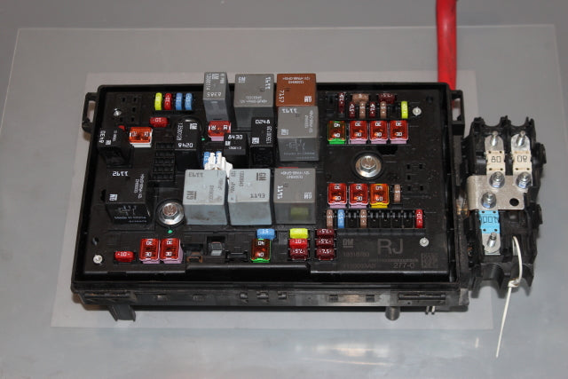 Opel Astra Fuse Box (2010)