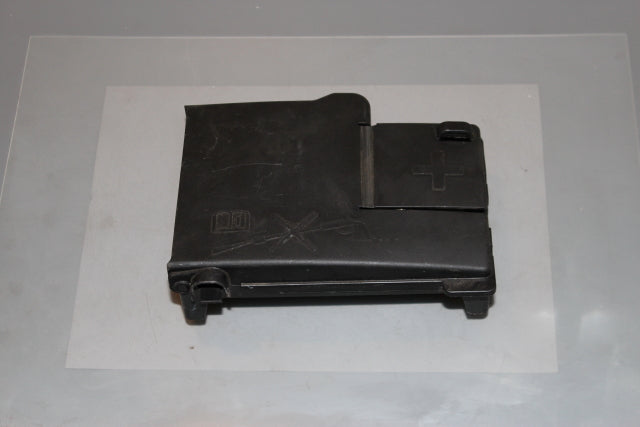 Opel Astra Battery Fuse Board (2010)
