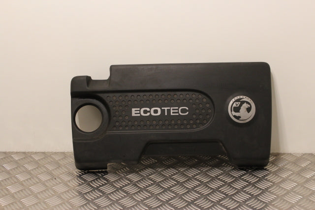 Opel Astra Engine Cover (2010)