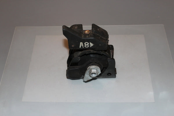 Toyota Auris Engine Mounting Front (2012) - 1