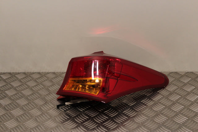 Toyota Auris Tail Light Lamp Drivers Side (2012)