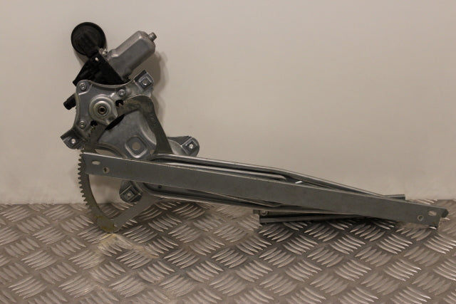 Toyota Auris Window Regulator Front Passengers Side (2012)