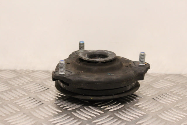 Hyundai Tucson Shock Absorber Support Assembly Front Passengers Side (2016)