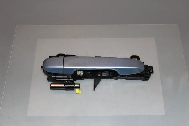 Toyota Yaris Door Handle Outer Front Passengers Side (2012)