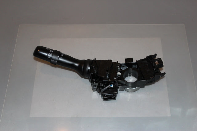 Toyota Yaris Column Switch Lights and Indicator (2012)