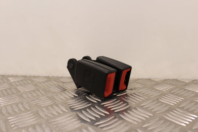 Opel Astra Seat Belt Buckle Lock Rear Passengers Side (2012)
