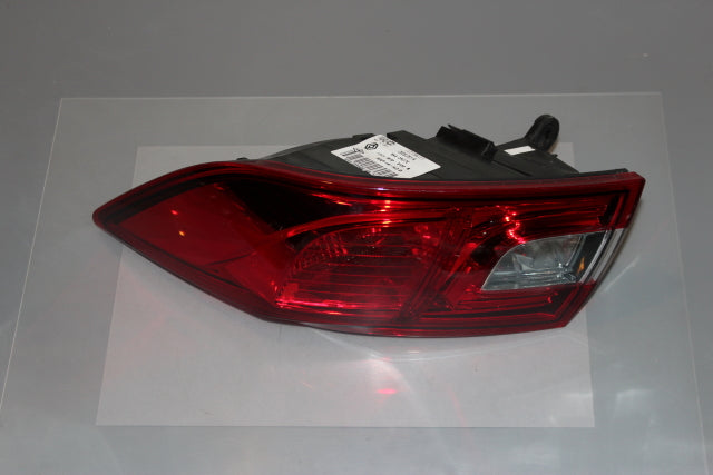 Renault Clio Tail Light Lamp Passengers Side (2013)