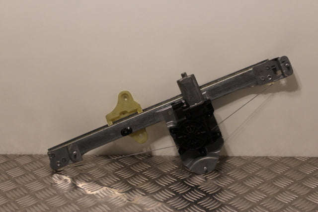 Renault Clio Window Regulator Front Passengers Side (2013)