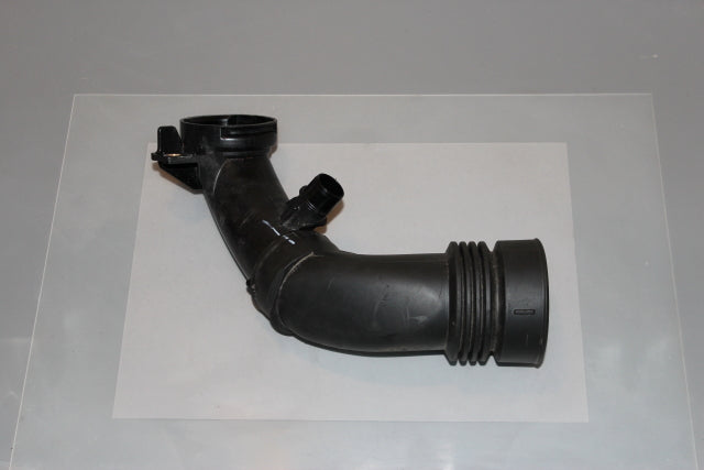 Peugeot 3008 Air Feed Pipe from Airbox to Turbo (2014)