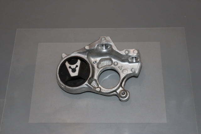 Peugeot 3008 Drive Shaft Drivers Side Centre Support Bracket (2014)