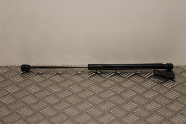 Peugeot 3008 Tailgate Strut Passengers Side (2014)