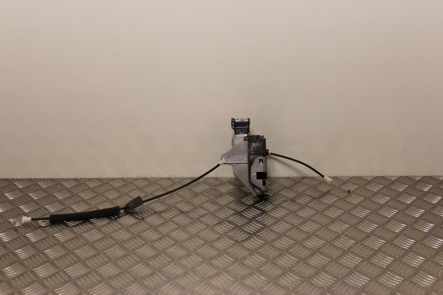 Peugeot 3008 Door Lock Mechanism Front Passengers Side (2014)