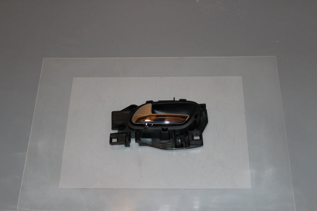 Peugeot 3008 Door Handle Inner Front Passengers Side (2014)