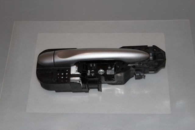 Renault Megane Door Handle Outer Rear Drivers Side (2014)