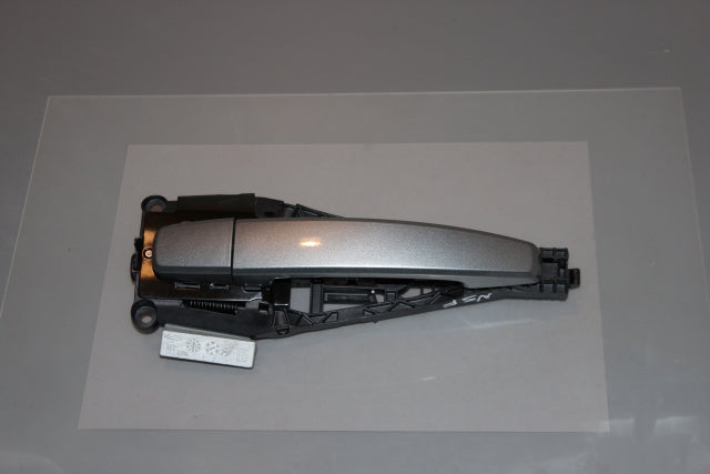Opel Insignia Door Handle Outer Front Passengers Side (2015)
