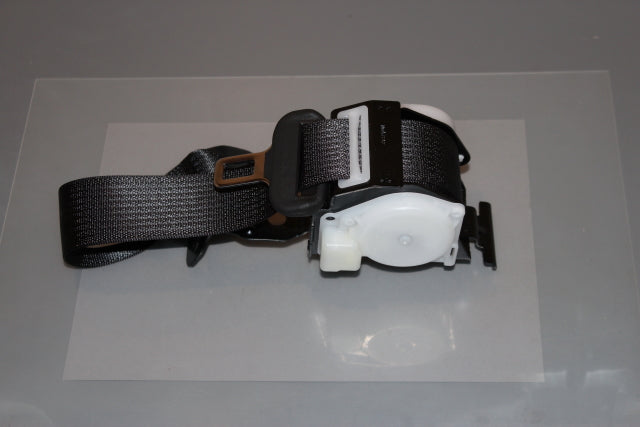 Opel Insignia Seat Belt Rear Drivers Side (2015)