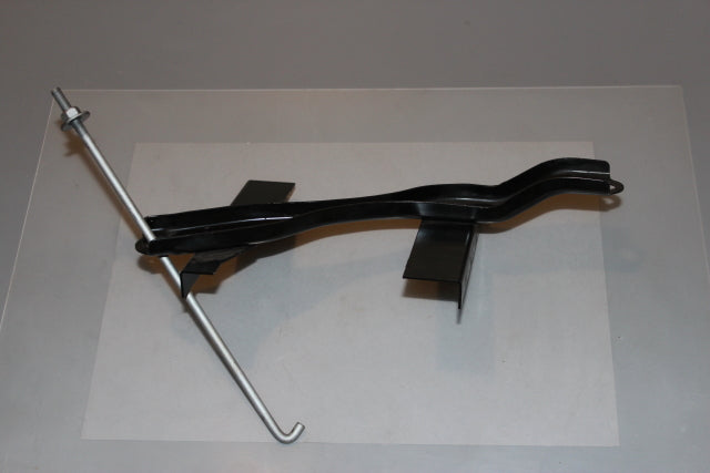 Toyota Avensis Battery Clamp (2015)