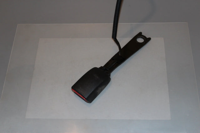 Toyota Avensis Seat Belt Buckle Lock Front Passengers Side (2015)